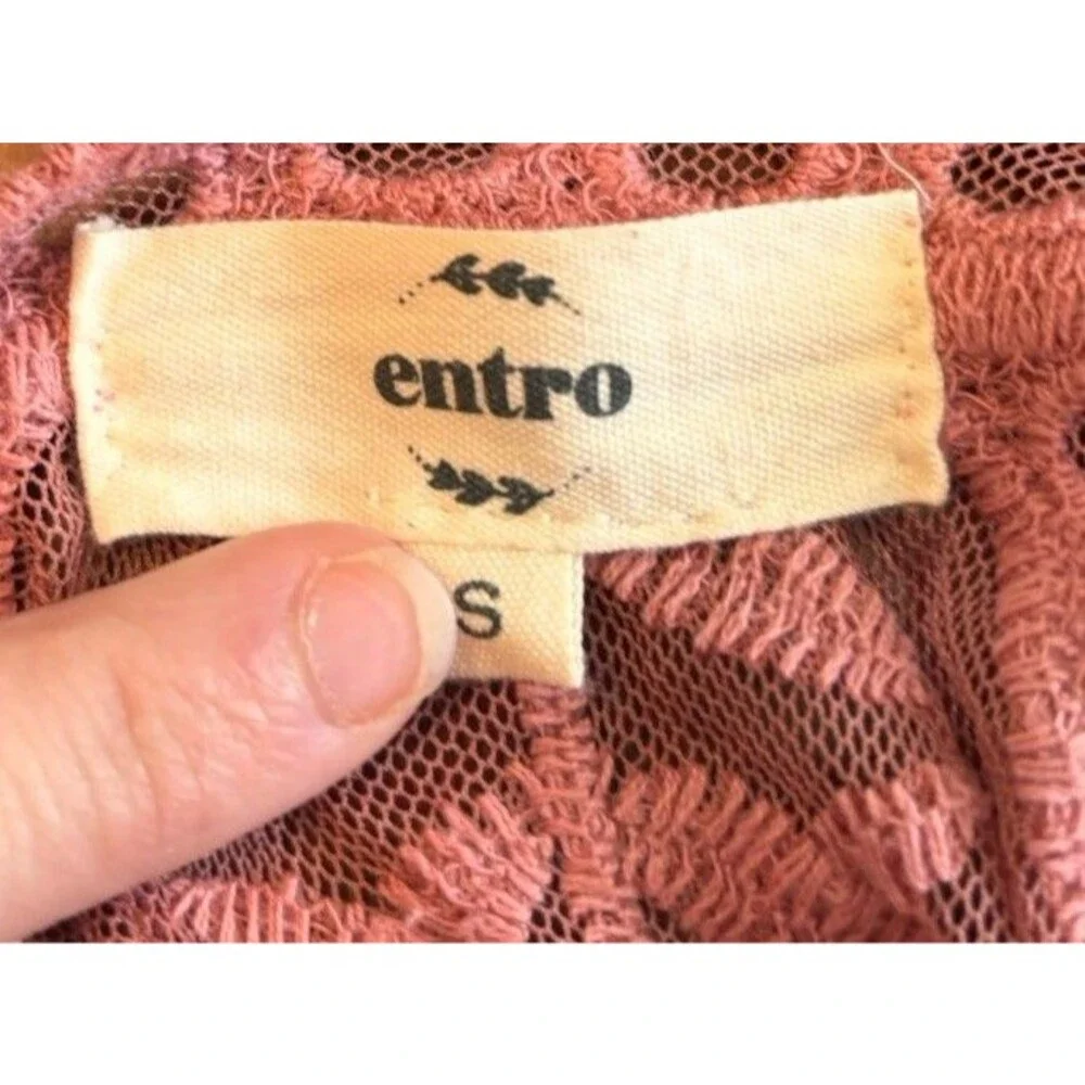 Entro beautiful dusty